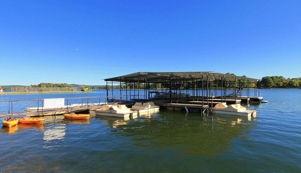 Emerald Isle Resort Hot Springs Εξωτερικό φωτογραφία
